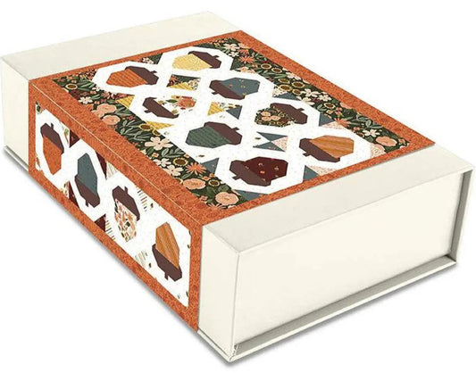 Riley Blake - Acorn LoveTable Runner Quilt Kit by Lori Holt KT-16340